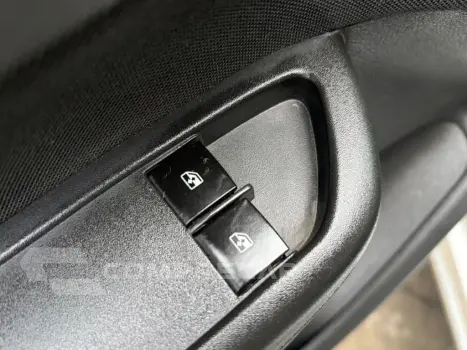 ONIX HATCH LT 1.0 8V FlexPower 5p Mec.