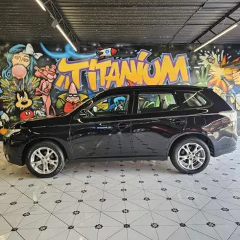 Mitsubishi OUTLANDER 2.0 4 portas