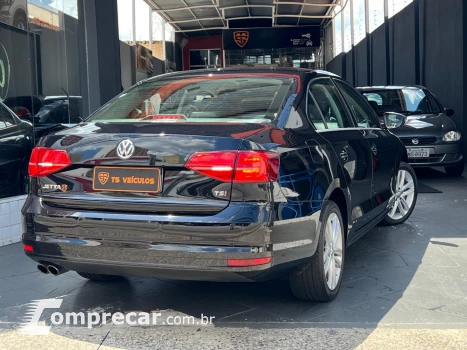 JETTA 2.0 TSI HIGHLINE 211CV GASOLINA 4P TIPTRONIC