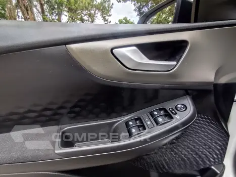 FASTBACK 1.0 TURBO 200 FLEX CVT