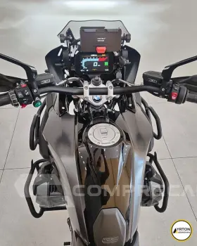 R 1250 GS TRIPLE BLACK