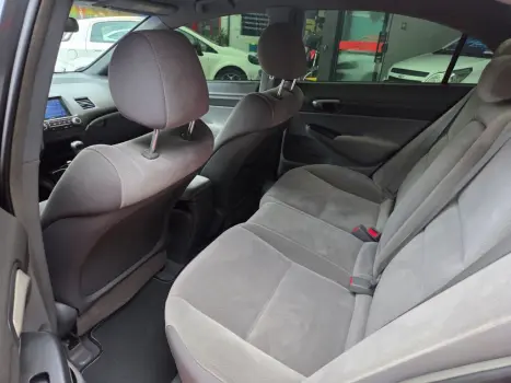 Civic Sedan LXS 1.8/1.8 Flex 16V Mec. 4p