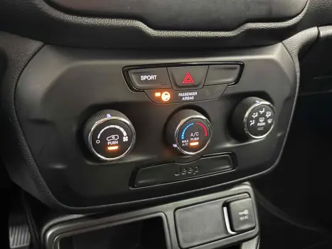 RENEGADE 1.8 16V FLEX 4P AUTOMÁTICO