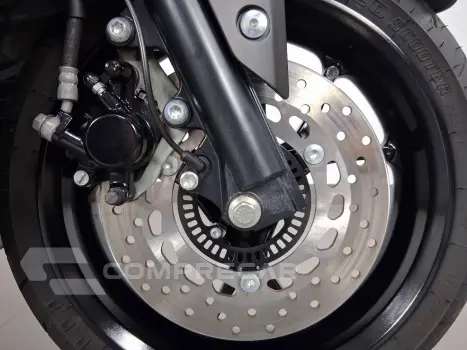 YAMAHA NMAX CONNECTED 160 ABS