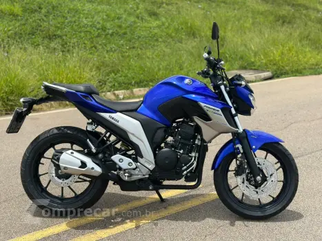 FZ25 FAZER