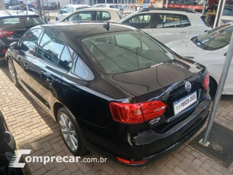 JETTA - 2.0 COMFORTLINE 4P TIPTRONIC