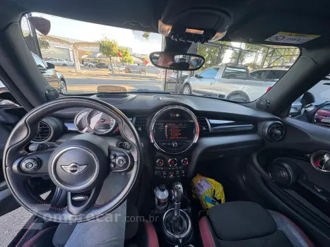 John Cooper Works 2.0 16V TURBO AUTOMÁTICO