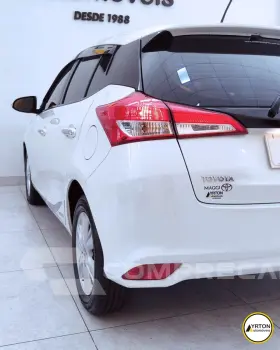 Yaris Hatch 1.3 16V 4P FLEX XL PLUS TECH MULTIDRIVE AUTOMÁTI