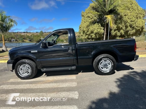 F-250 3.9 XLT 4X2 CS DIESEL 2P MANUAL