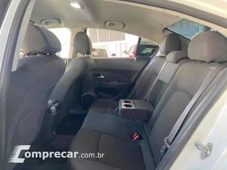 CRUZE SEDAN LT