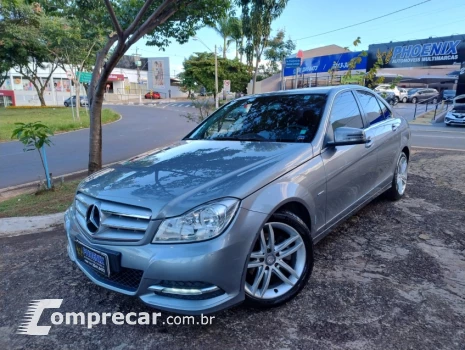 Mercedes-Benz C 180 1.8 CGI Classic 16V Turbo 4 portas