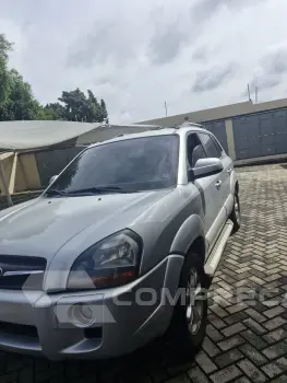 Hyundai TUCSON 2.0 MPFI GLS Base 16V 143cv 2WD 4 portas