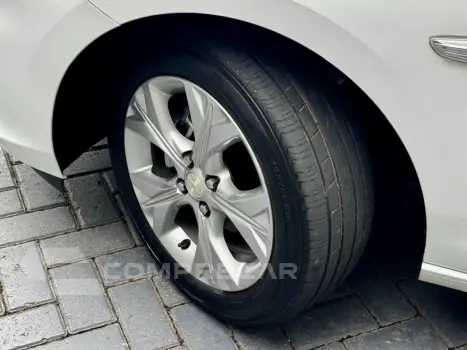 ONIX 1.0 TURBO FLEX PLUS LTZ AUTOMÁTICO