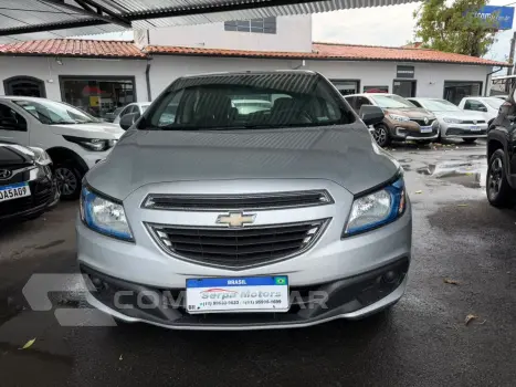 Onix Hatch 1.4 4P FLEX LT