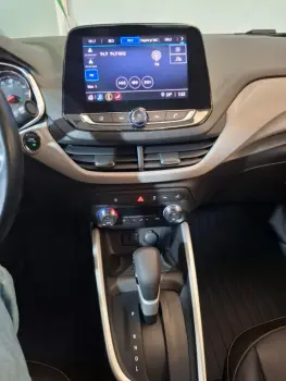 ONIX 1.0 Turbo Plus Premier