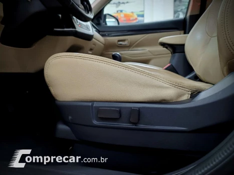 OUTLANDER 3.0 GT 4X4 V6 24V GASOLINA 4P AUTOMATICO