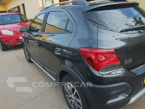 ONIX - 1.4 MPFI ACTIV 8V 4P AUTOMÁTICO