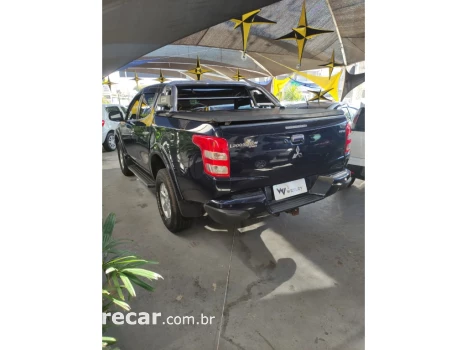 L200 TRITON 2.4 16V TURBO DIESEL SPORT HPE TOP CD 4P 4X4 AUT