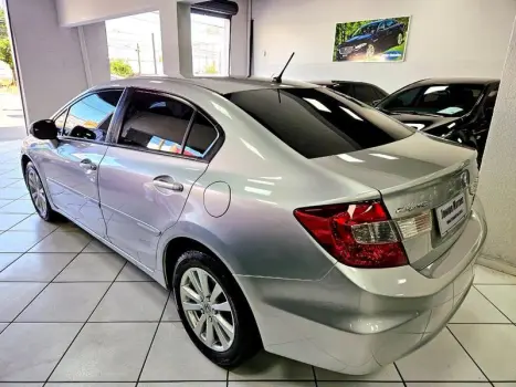 CIVIC LXR 2.0 16V FLEX AUT.