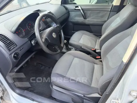 Polo Sedan 1.6 4P COMFORTLINE FLEX
