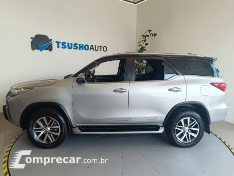 HILUX SW4 2.8 SRX 4X4 7 LUGARES 16V TURBO INTERCOOLER 4P AUT