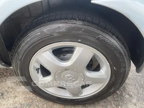 CLIO 1.0 Expression 8V