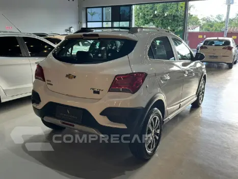 ONIX 1.4 MPFI ACTIV 8V FLEX 4P AUTOMATICO