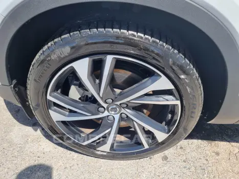 XC40 1.5 T5 Hybrid R-design FWD Geartronic