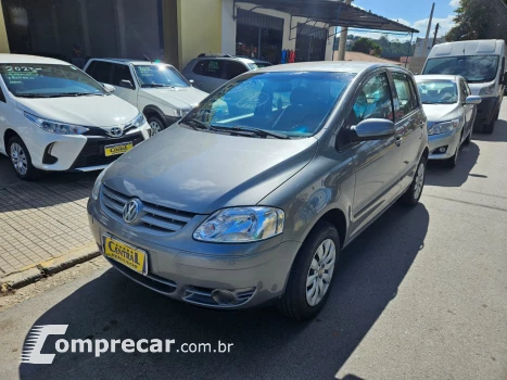 Volkswagen FOX 1.6 MI Plus 8V 4 portas