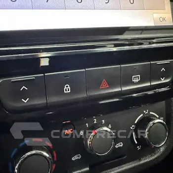 Kwid KWID Intense 1.0 Flex 12V 5p Mec.