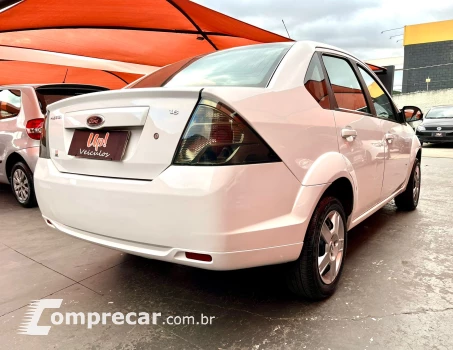 FIESTA 1.6 MPI Sedan 8V