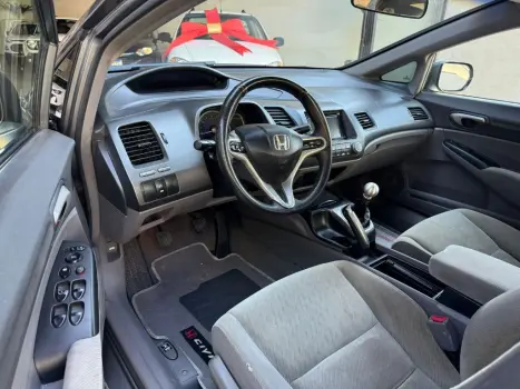 Civic Sed. LXL/LXL SE 1.8 Flex 16V Mec.