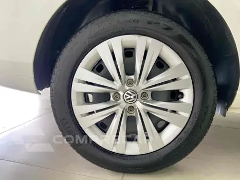 VOYAGE 1.0 12V MPI TOTALFLEX 4P MANUAL