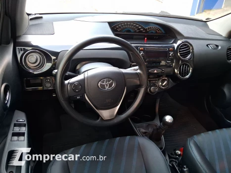 Etios Sedan 1.5 16V 4P FLEX XS