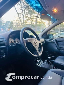 Astra Advantage 2.0 MPFI 8V FlexPower 5p