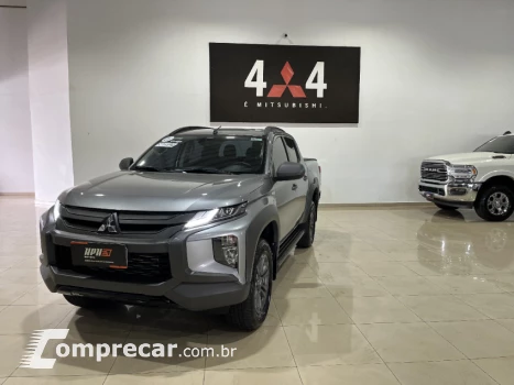 Mitsubishi L200 OUTDOOR 2.4 4X2 CD 16V 4 portas