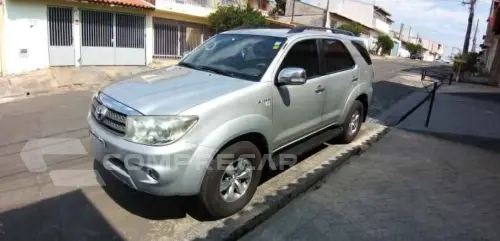 HILUX SW4 2.7 SR 4X2 16V