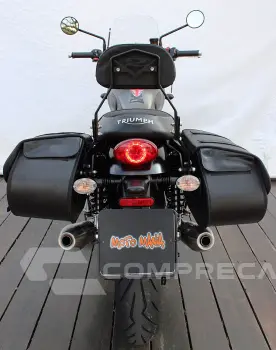 TRIUMPH STREET TWIN