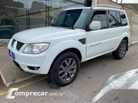 Mitsubishi PAJERO TR4 FL 2WD HP 4 portas