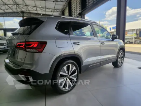 TAOS 1.4 250 TSI TOTAL FLEX HIGHLINE AUTOMÁTICO