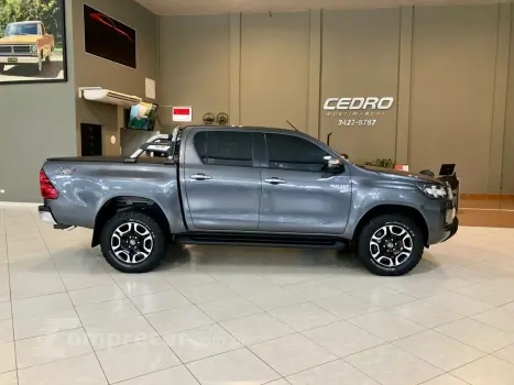 Hilux Caminhonete 2.7 16V 4P SRV FLEX 4X4  CABINE DUPLA AUTO