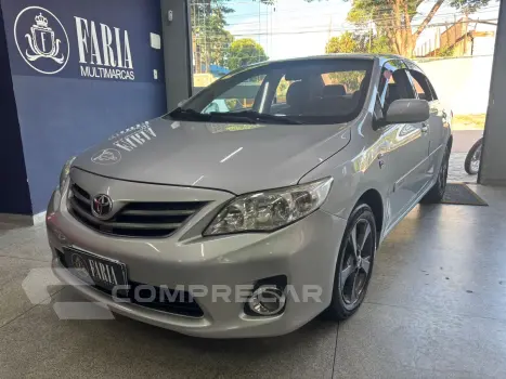 Toyota Corolla GLi 1.8 Flex 16V Mec. 4 portas