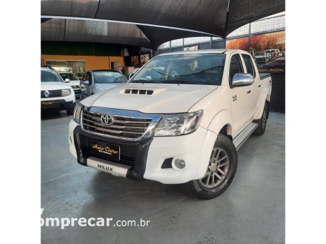 Toyota HILUX 3.0 SRV 4X4 CD 16V TURBO INTERCOOLER DIESEL 4P AUTOMÁT 4 portas