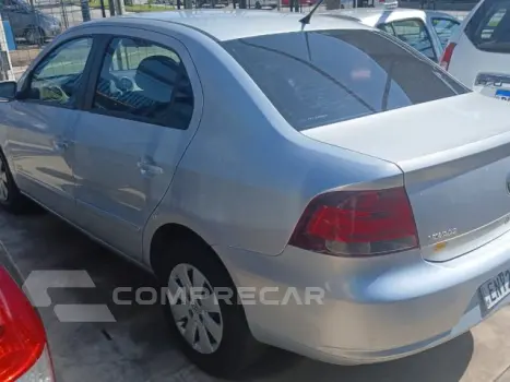 VOYAGE - 1.0 MI 8V 4P MANUAL