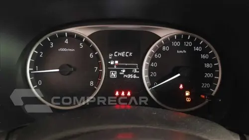 KICKS PLAY 1.6 16V FLEXSTART SENSE XTRONIC