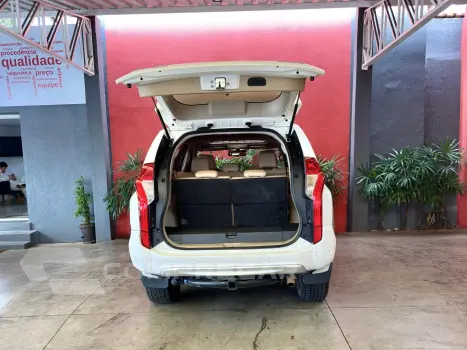 PAJERO SPORT 2.4 16V MIVEC TURBO DIESEL HPE AWD AUTOMÁTICO