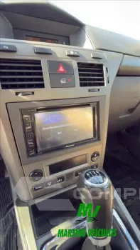 VECTRA 2.0 MPFI GT HATCH 8V FLEX 4P MANUAL
