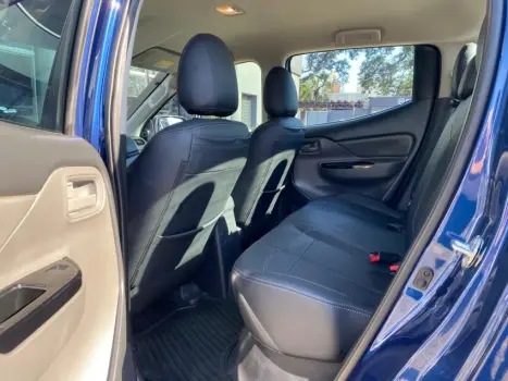 L200 TRITON 2.4 16V Turbo Savana GLS CD 4X4