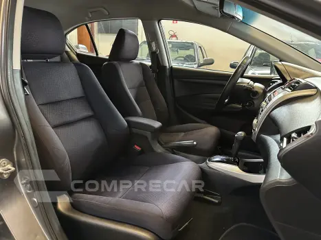 CITY 1.5 LX Sedan 16V