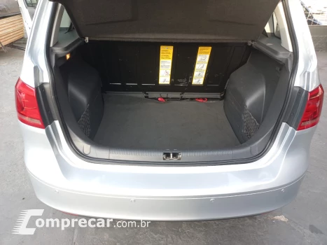 Volkswagen SPACEFOX 1.6 MI Trend 8V 4 portas